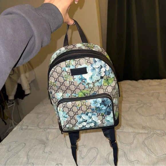 Gucci Bloom Floral Print Backpack and Wallet Set - Blue and  display picture 1